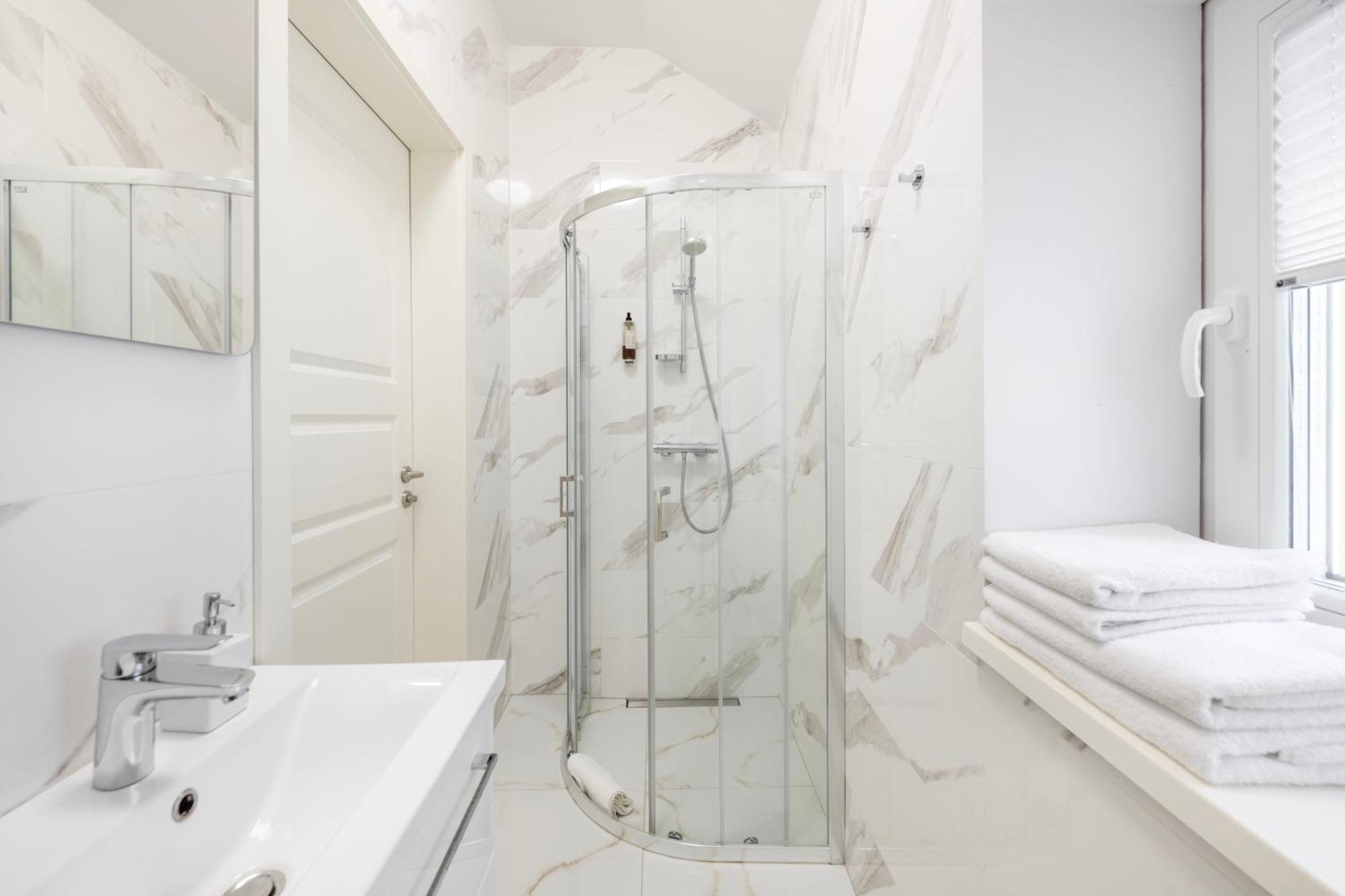 Grand Crown Aparthotel Vilnius Ngoại thất bức ảnh