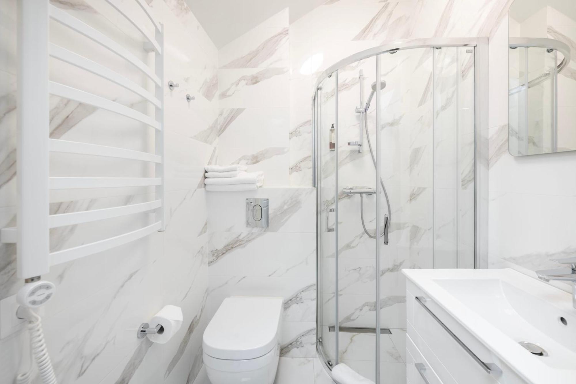 Grand Crown Aparthotel Vilnius Ngoại thất bức ảnh