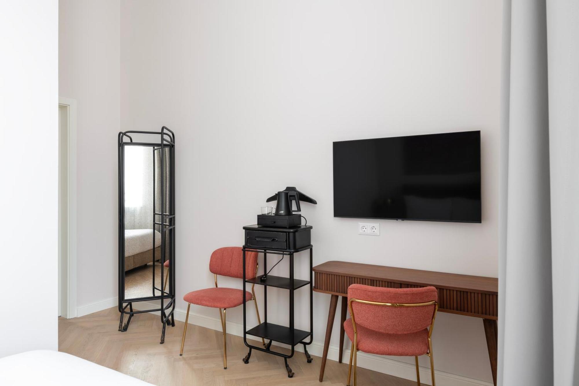 Grand Crown Aparthotel Vilnius Ngoại thất bức ảnh