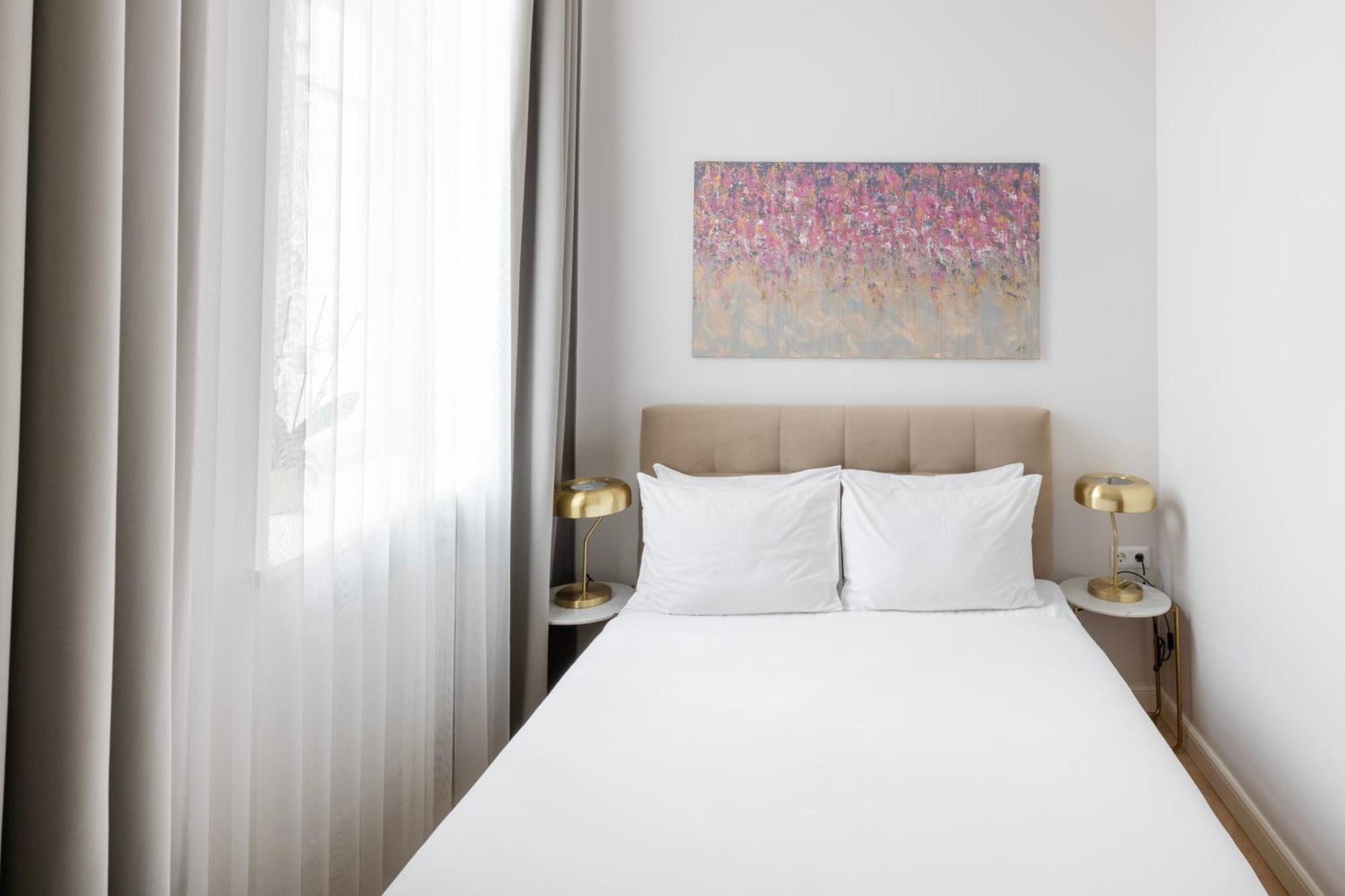 Grand Crown Aparthotel Vilnius Ngoại thất bức ảnh